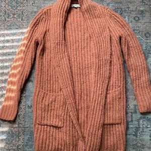 Super comfy and cozy peach cardigan 🍑